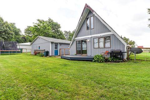 410 W Monroe St, Philo, IL 61864 photo 7