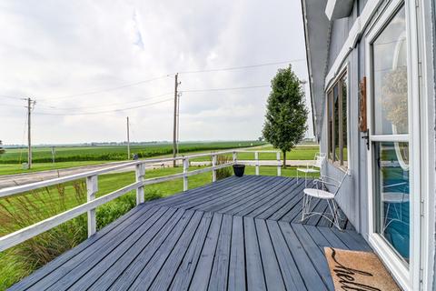 410 W Monroe St, Philo, IL 61864 photo 5