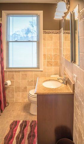 305 S Pine St, Mount Prospect, IL 60056 photo 14