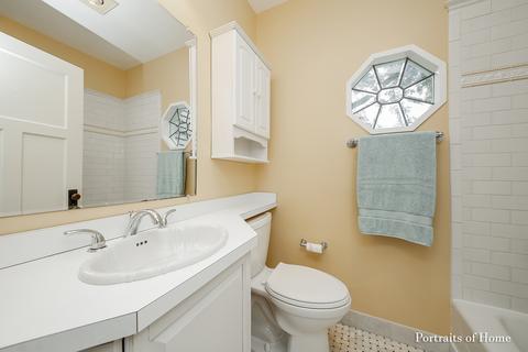 336 E Harrison Ave, Wheaton, IL 60187 photo 14