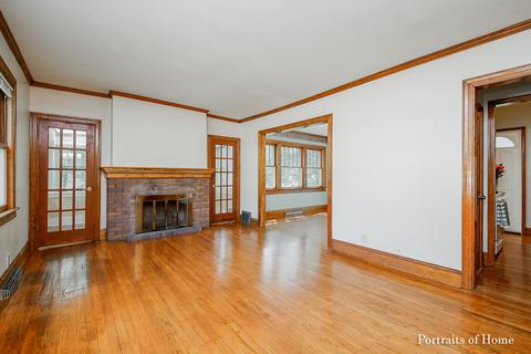 336 E Harrison Ave, Wheaton, IL 60187 photo 4