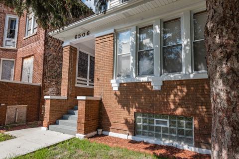 6506 S Artesian Ave, Chicago, IL 60629 photo 2