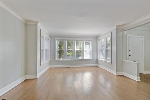 6506 S Artesian Ave, Chicago, IL 60629 photo 4