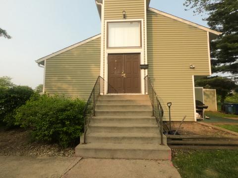 639 Harbor Ter, Bartlett, IL 60103 photo 2