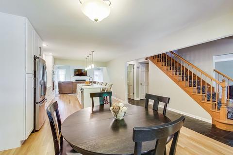 154 E Adams St, Elmhurst, IL 60126 photo 6