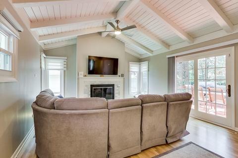 154 E Adams St, Elmhurst, IL 60126 photo 8