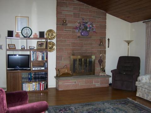 3214 Terrace Dr, Mchenry, IL 60050 photo 2