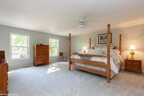 160 S Oakleaf Rd, Algonquin, IL 60102 photo 5