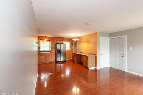 23 Mohawk Dr, Thornton, IL 60476 photo 4