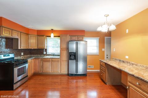 23 Mohawk Dr, Thornton, IL 60476 photo 5