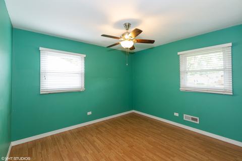 23 Mohawk Dr, Thornton, IL 60476 photo 9