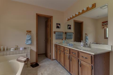1515 Dover Rd, Bloomington, IL 61704 photo 37