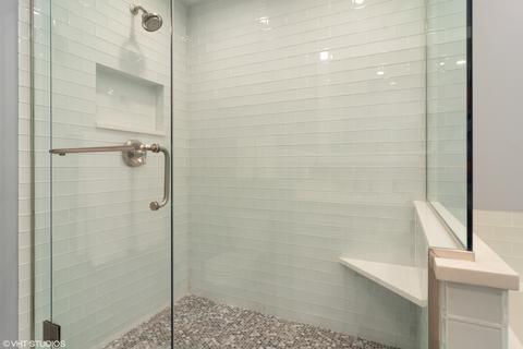 4 Burning Tree Rd, Rolling Meadows, IL 60008 photo 18