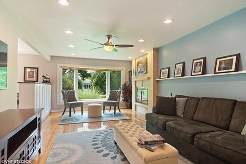 4 Burning Tree Rd, Rolling Meadows, IL 60008 photo 12