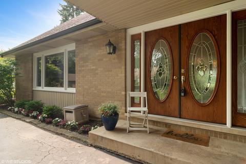 4 Burning Tree Rd, Rolling Meadows, IL 60008 photo 2