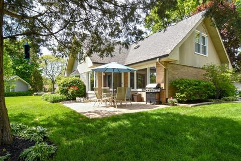 4 Burning Tree Rd, Rolling Meadows, IL 60008 photo 28