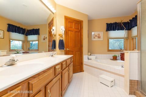 5 Cardiff Ct, Algonquin, IL 60102 photo 12