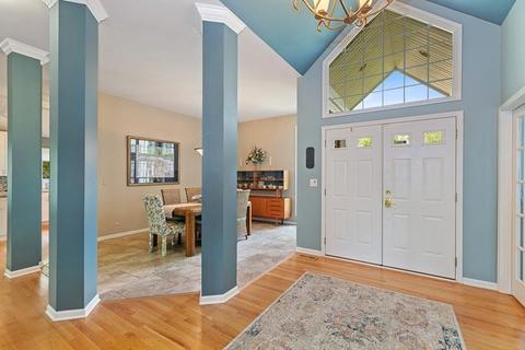 270 Cardiff Dr, Algonquin, IL 60102 photo 3