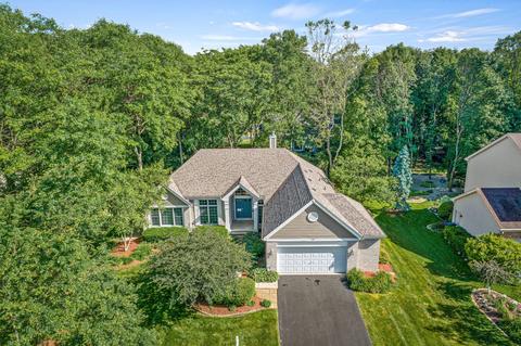 270 Cardiff Dr, Algonquin, IL 60102 photo 1
