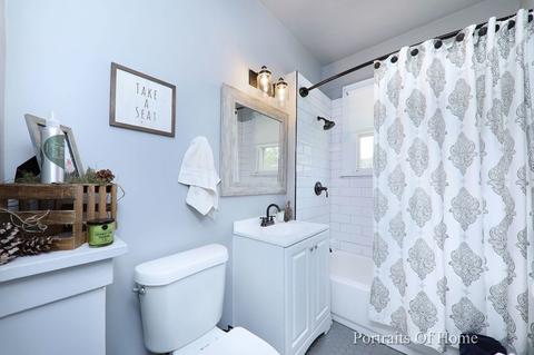 211 E 3rd St, East Dundee, IL 60118 photo 16