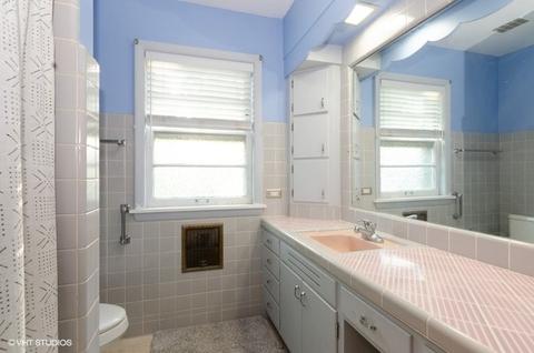 808 Cedar Ave, Elgin, IL 60120 photo 9