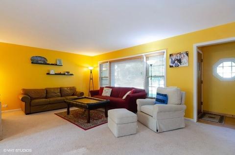808 Cedar Ave, Elgin, IL 60120 photo 2