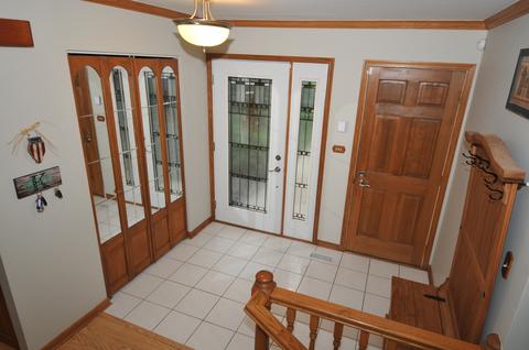 1017 Fall Cir, Roselle, IL 60172 photo 4