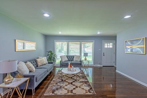3341 Heather Dr, Markham, IL 60428 photo 4