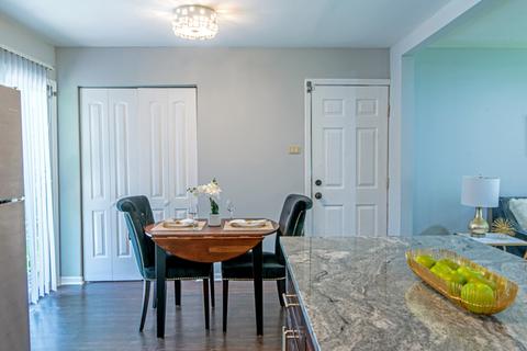 3341 Heather Dr, Markham, IL 60428 photo 9