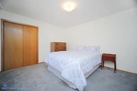 8532 S 78th Ave, Bridgeview, IL 60455 photo 6