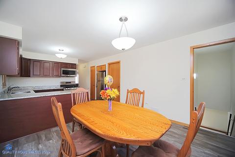 8532 S 78th Ave, Bridgeview, IL 60455 photo 14
