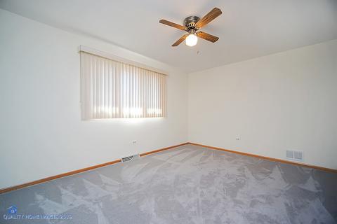 8532 S 78th Ave, Bridgeview, IL 60455 photo 5