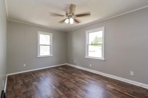 128 N May Ave, Kankakee, IL 60901 photo 3