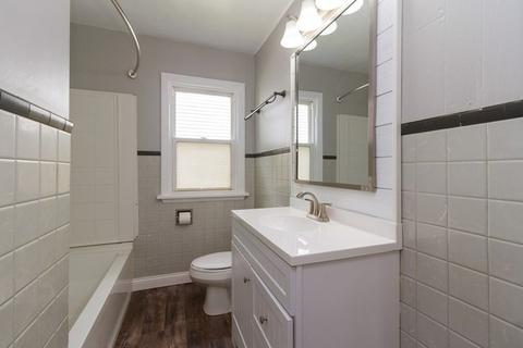 128 N May Ave, Kankakee, IL 60901 photo 5