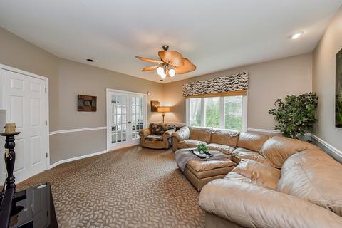 935 Burnham Ct, Aurora, IL 60502 photo 18