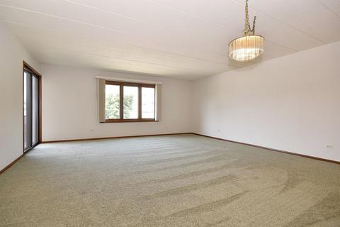 901 Center St #102, Des Plaines, IL 60016 photo 4