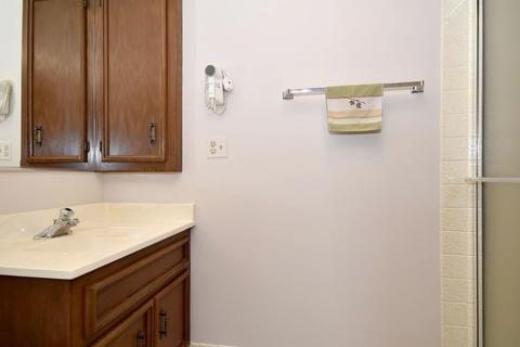 901 Center St #102, Des Plaines, IL 60016 photo 20