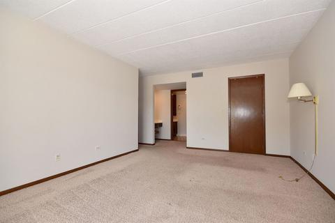 901 Center St #102, Des Plaines, IL 60016 photo 22