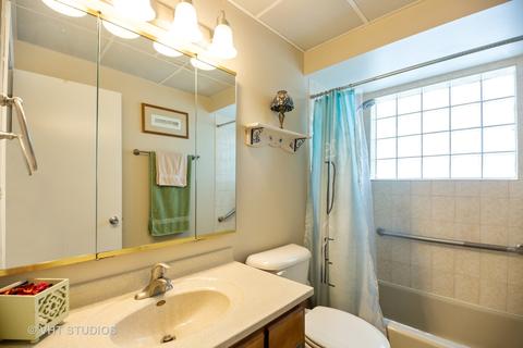 1766 Euclid Ave, Mount Prospect, IL 60056 photo 8