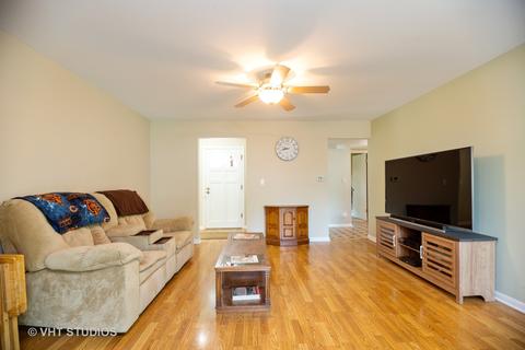 1766 Euclid Ave, Mount Prospect, IL 60056 photo 2