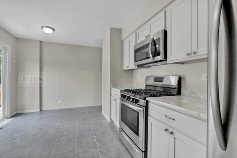2108 S Hull Dr, Wheaton, IL 60189 photo 12
