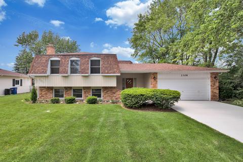 2108 S Hull Dr, Wheaton, IL 60189 photo 1