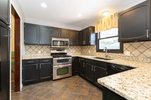 3513 W Bretons Dr, Mchenry, IL 60050 photo 4