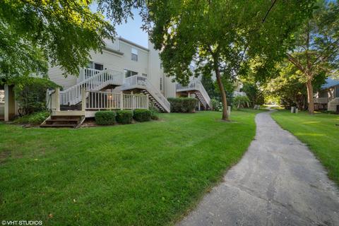 219 Half Moon Cir, Aurora, IL 60504 photo 14
