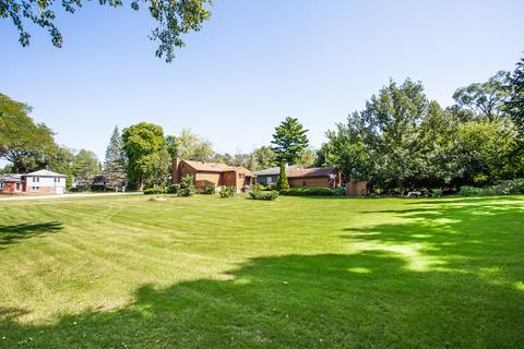 830 E Hillside Rd, Naperville, IL 60540 photo 1