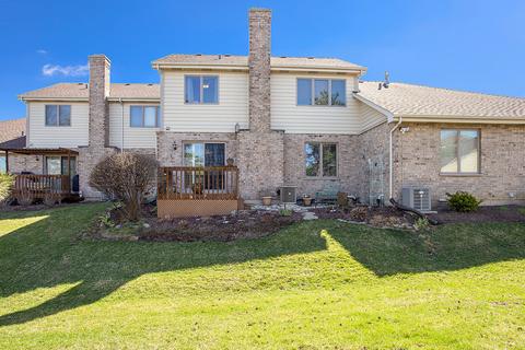 6 Warner Cir, Lemont, IL 60439 photo 3