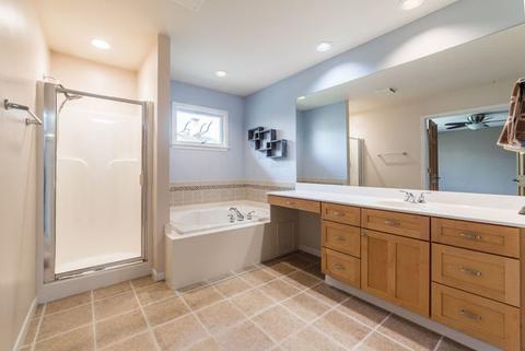 3327 Meadow Trl E, Dekalb, IL 60115 photo 17