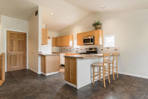 3327 Meadow Trl E, Dekalb, IL 60115 photo 8