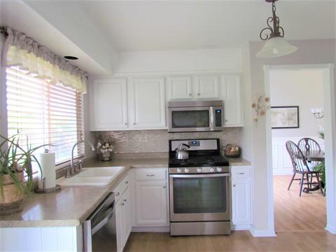 957 Tallgrass Dr, Bartlett, IL 60103 photo 12