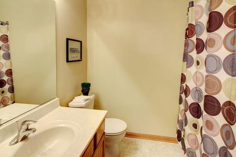 1424 Mackenzie Ln, Elgin, IL 60120 photo 21